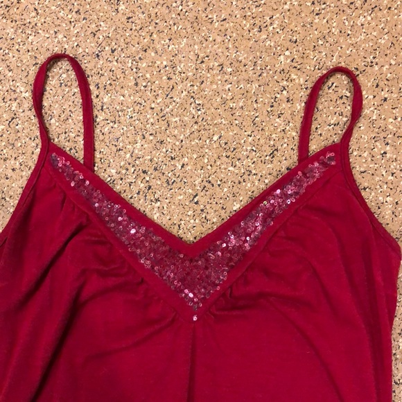 Lot of 3 cute tanks - Picture 5 of 8